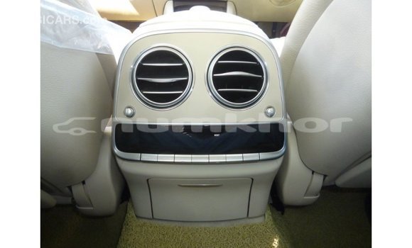 Buy Import Mercedes-Benz 190 White Car in Import - Dubai in Bumthang Buy Import Mercedes-Benz 190 White Car in Import - Dubai in Bumthang