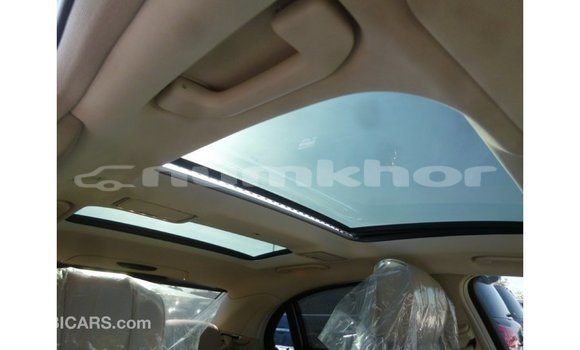 Buy Import Mercedes-Benz 190 White Car in Import - Dubai in Bumthang Buy Import Mercedes-Benz 190 White Car in Import - Dubai in Bumthang