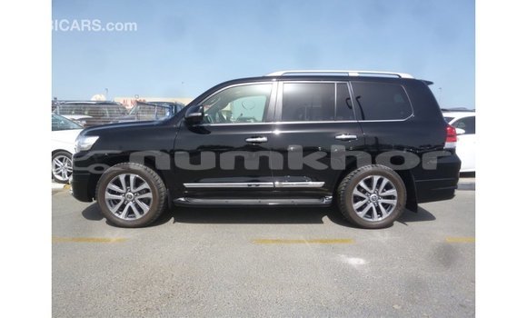Buy Import Toyota Land Cruiser Black Car in Import - Dubai in Bumthang Buy Import Toyota Land Cruiser Black Car in Import - Dubai in Bumthang