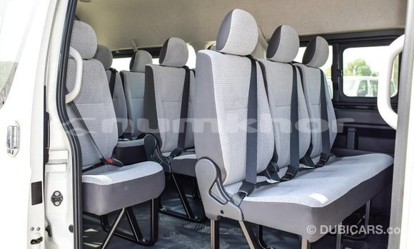 Buy Import Toyota Hiace White Car in Import - Dubai in Bumthang Buy Import Toyota Hiace White Car in Import - Dubai in Bumthang