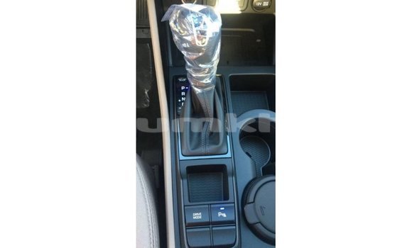 Buy Import Hyundai Tucson White Car in Import - Dubai in Bumthang Buy Import Hyundai Tucson White Car in Import - Dubai in Bumthang