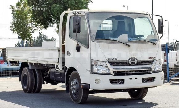 Buy Import Hino 300 Series White Truck in Import - Dubai in Bumthang