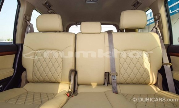 Buy Import Toyota Land Cruiser White Car in Import - Dubai in Bumthang Buy Import Toyota Land Cruiser White Car in Import - Dubai in Bumthang