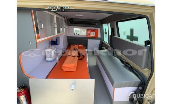 Buy Import Toyota Land Cruiser White Car in Import - Dubai in Bumthang Buy Import Toyota Land Cruiser White Car in Import - Dubai in Bumthang