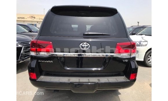 Buy Import Toyota Land Cruiser Black Car in Import - Dubai in Bumthang Buy Import Toyota Land Cruiser Black Car in Import - Dubai in Bumthang