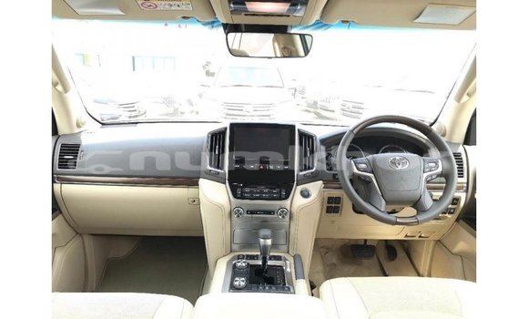 Buy Import Toyota Land Cruiser Black Car in Import - Dubai in Bumthang Buy Import Toyota Land Cruiser Black Car in Import - Dubai in Bumthang
