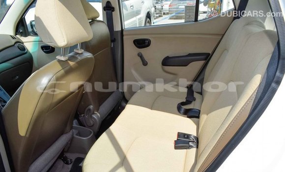 Buy Import Hyundai i10 White Car in Import - Dubai in Bumthang Buy Import Hyundai i10 White Car in Import - Dubai in Bumthang