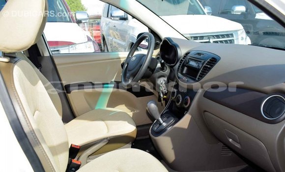 Buy Import Hyundai i10 White Car in Import - Dubai in Bumthang Buy Import Hyundai i10 White Car in Import - Dubai in Bumthang