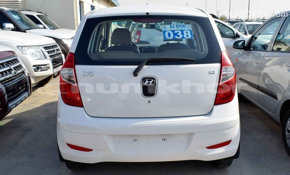 Buy Import Hyundai i10 White Car in Import - Dubai in Bumthang Buy Import Hyundai i10 White Car in Import - Dubai in Bumthang