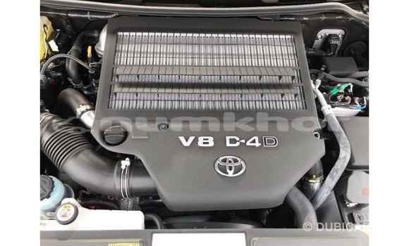 Buy Import Toyota Land Cruiser Black Car in Import - Dubai in Bumthang Buy Import Toyota Land Cruiser Black Car in Import - Dubai in Bumthang