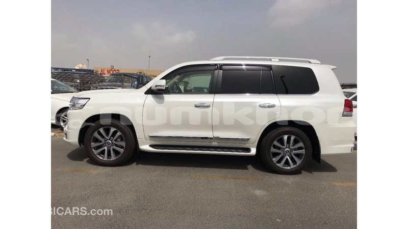 Big with watermark 02c4a74c c6a5 4c6e a42a ba3c89a00ef0