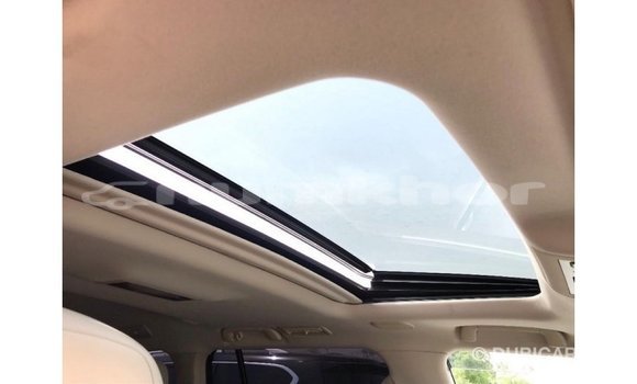 Buy Import Toyota Land Cruiser White Car in Import - Dubai in Bumthang Buy Import Toyota Land Cruiser White Car in Import - Dubai in Bumthang