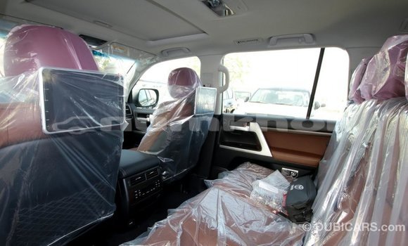 Buy Import Toyota Land Cruiser Black Car in Import - Dubai in Bumthang Buy Import Toyota Land Cruiser Black Car in Import - Dubai in Bumthang