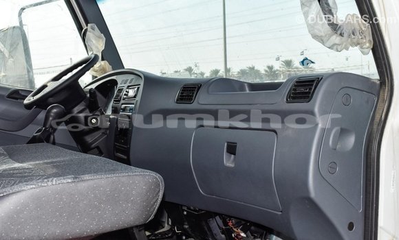 Buy Import Mercedes-Benz 190 White Car in Import - Dubai in Bumthang Buy Import Mercedes-Benz 190 White Car in Import - Dubai in Bumthang