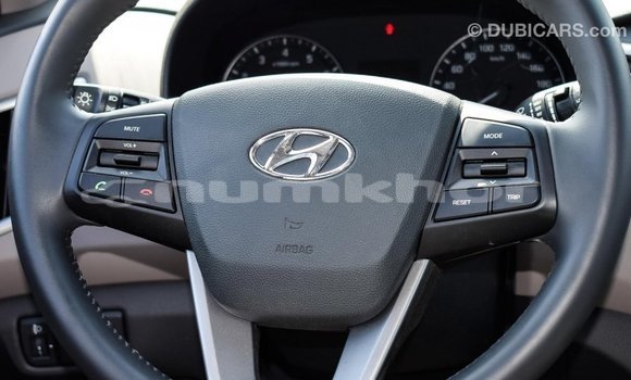 Buy Import Hyundai Creta Beige Car in Import - Dubai in Bumthang Buy Import Hyundai Creta Beige Car in Import - Dubai in Bumthang